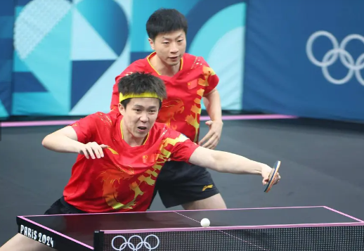 法国队险胜英格兰队，樊振东扛起全队