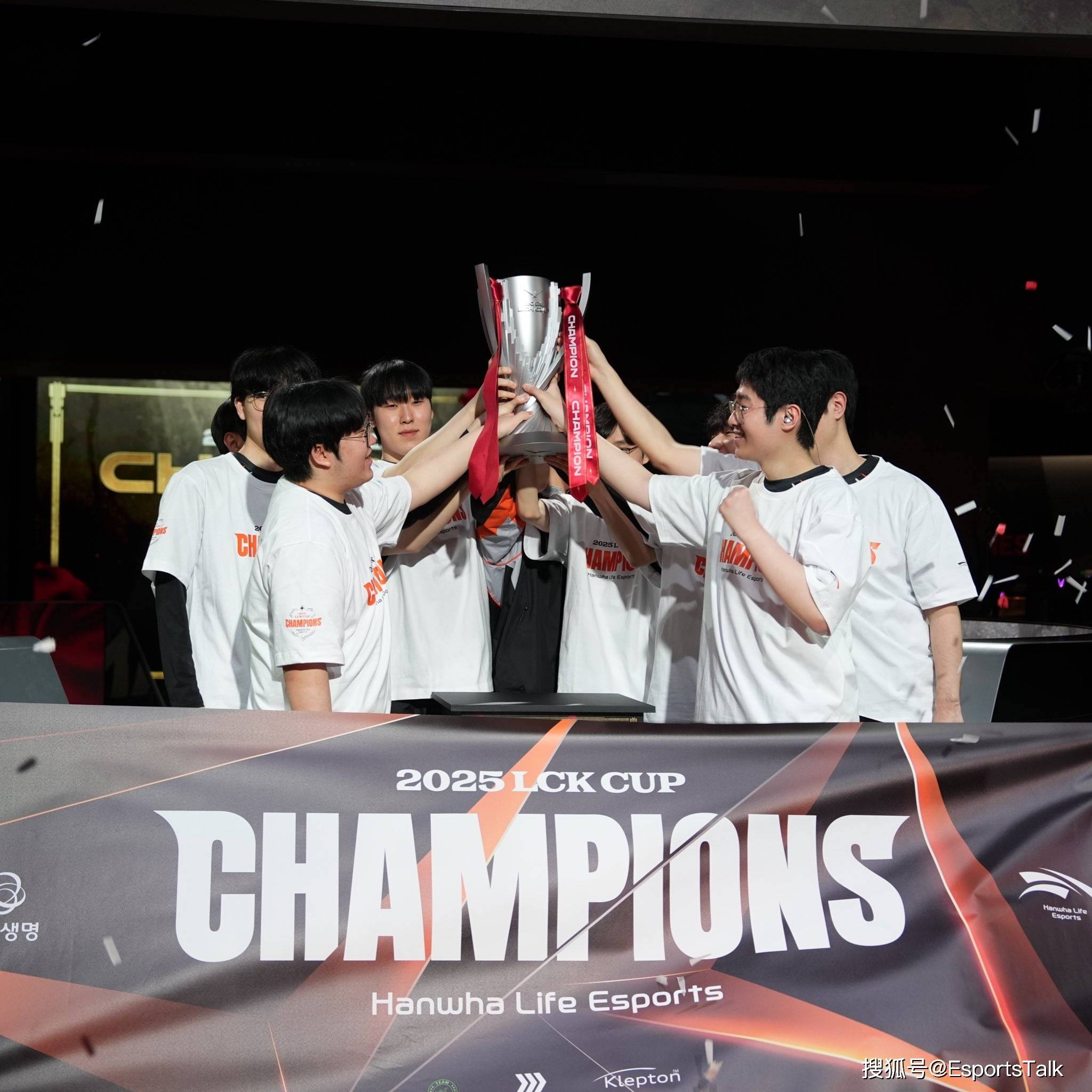 T1鏖战DK，Peanut一己之力扛起全队